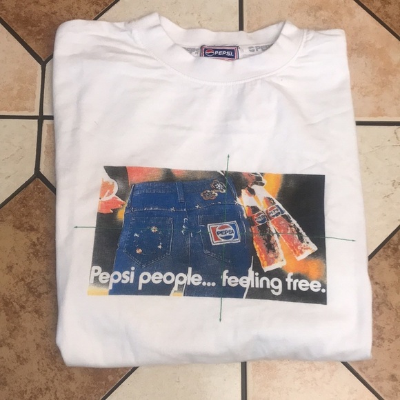 Vtg Pepsi People Feeling Free white tshirt ladies size medium - Picture 1 of 7